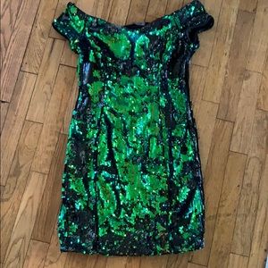 Black and green sequins dress